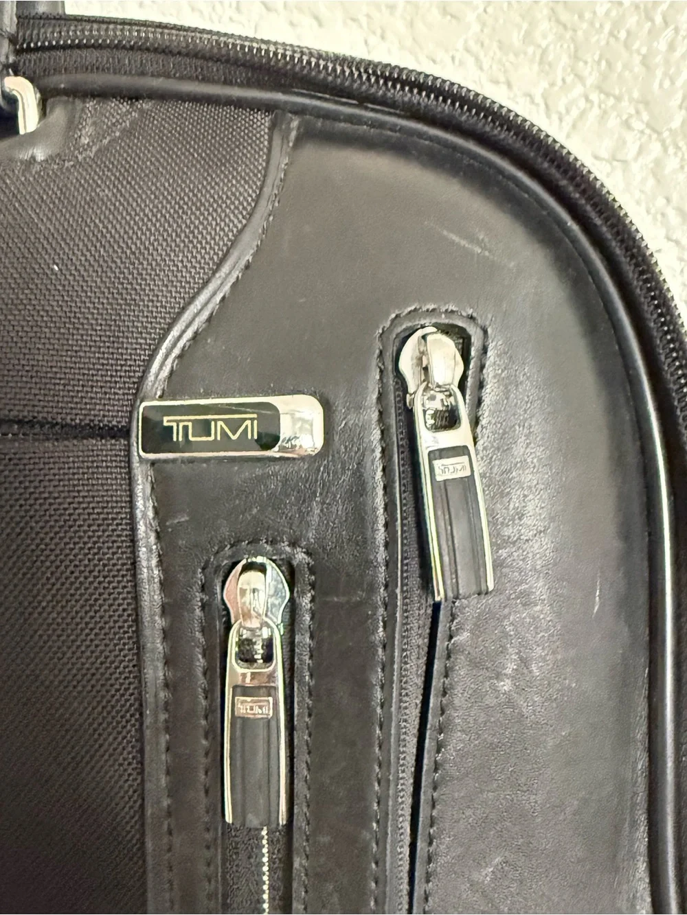 Tumi Black Men's Laptop Briefcase with Shoulder Strap